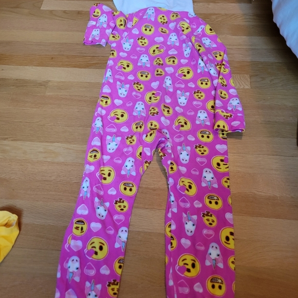 Emoji onesie sleeper sz 8 - Picture 4 of 5